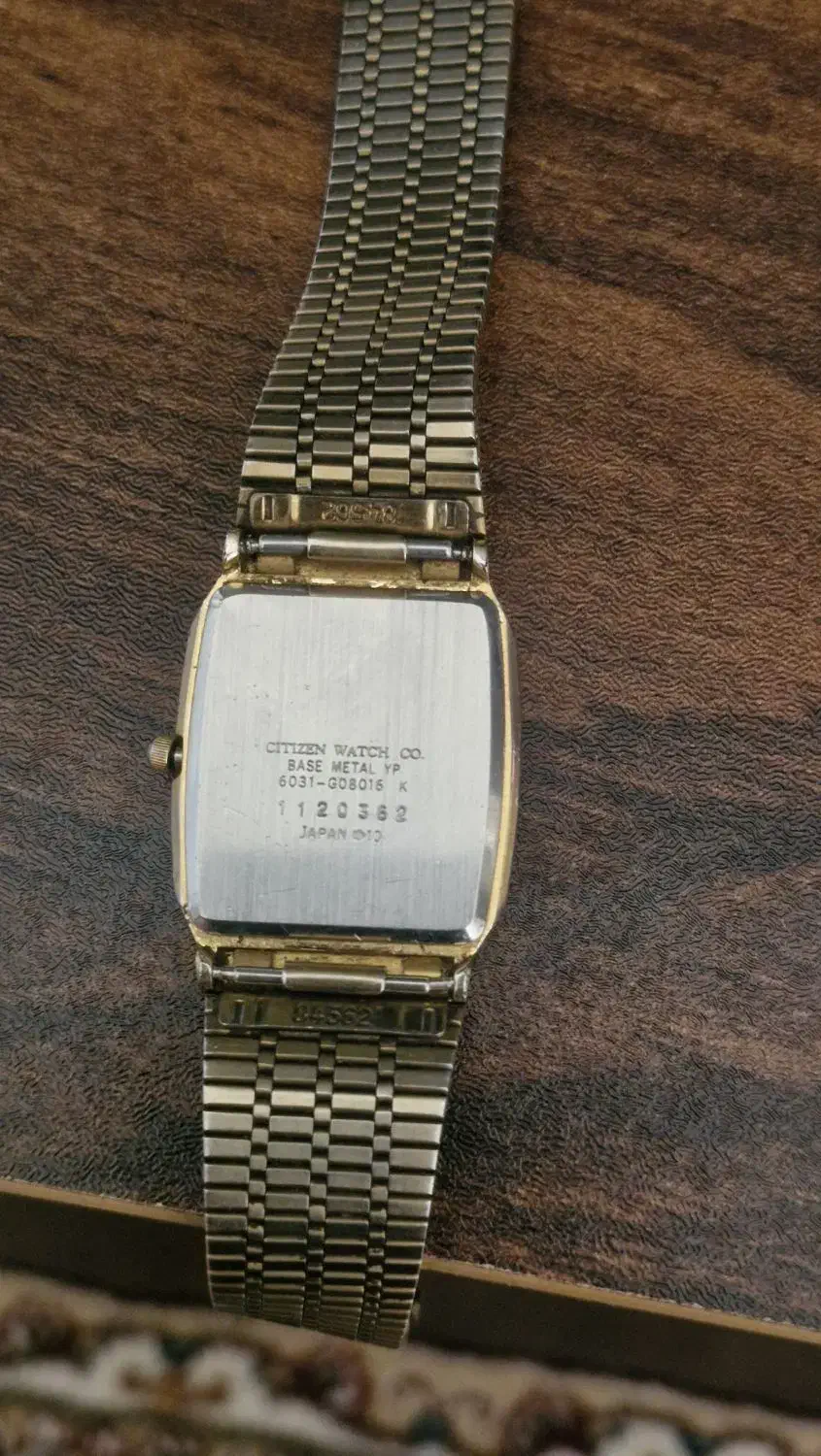 ساعت مردانه قدیمی اصل ژاپن|ساعت|کاشان, باهنر|دیوار