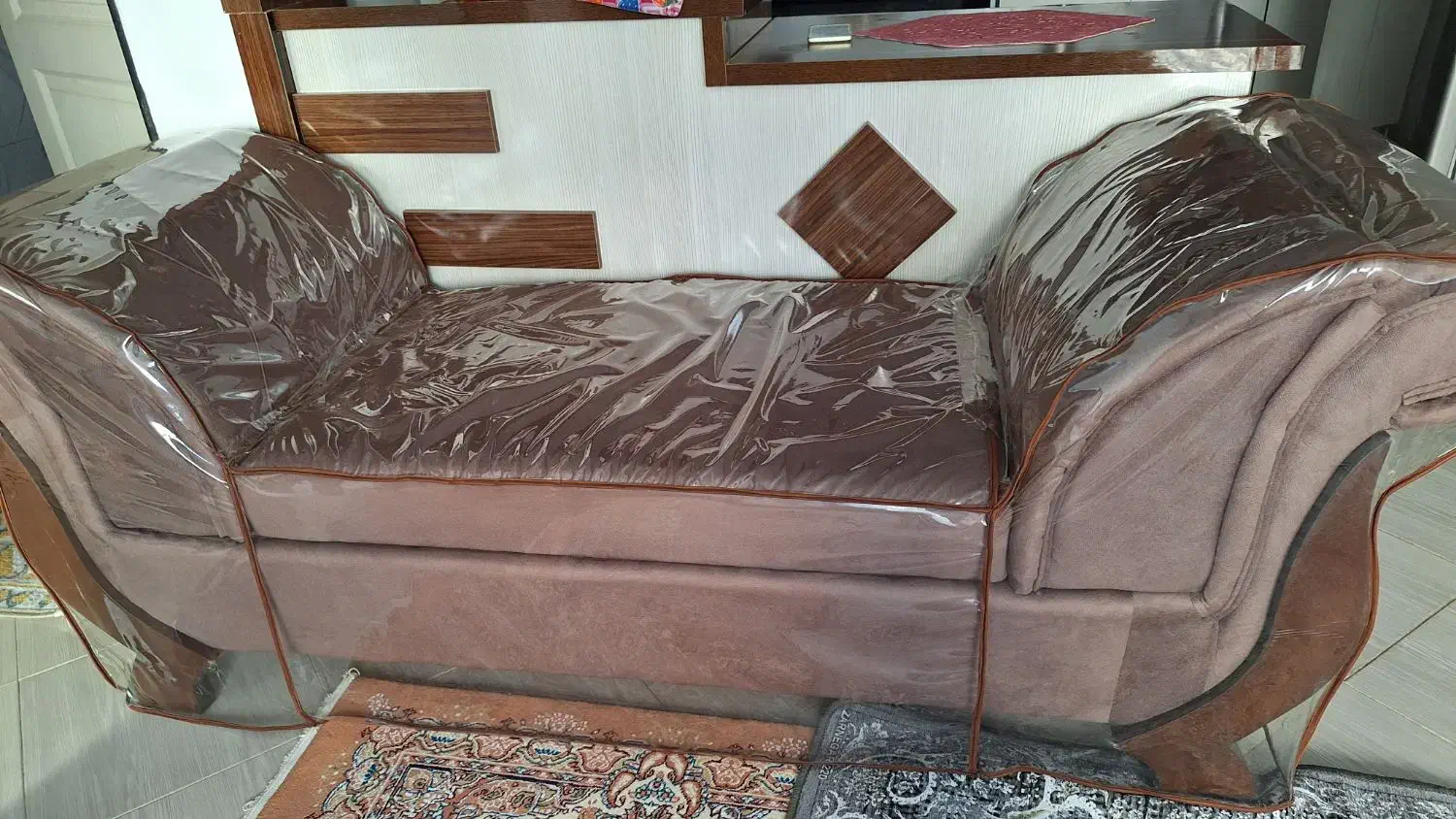 مبل ۹ نفره|مبلمان خانگی و میز عسلی|گلبهار, شهر جدید گلبهار|دیوار