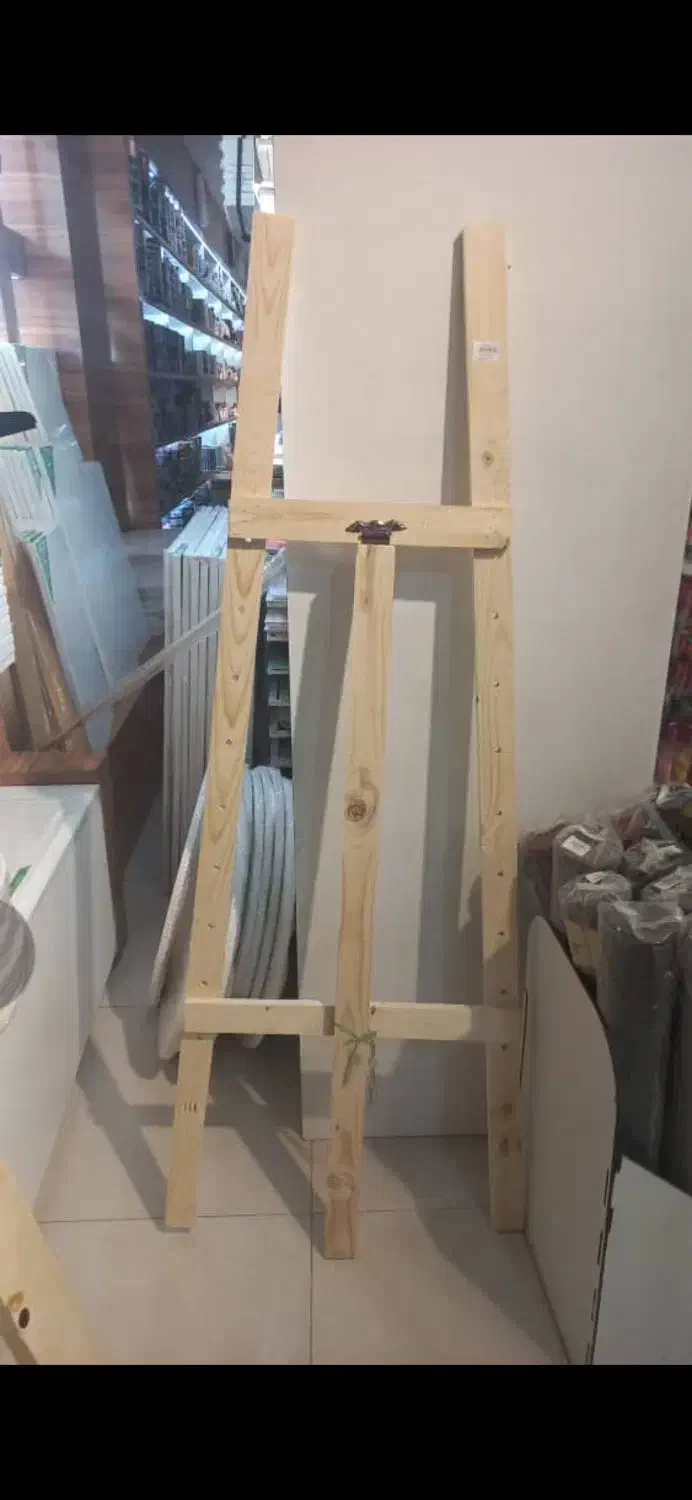 سه پایه نقاشی|لوازم التحریر|شاهین‌شهر, نسیم ۵|دیوار