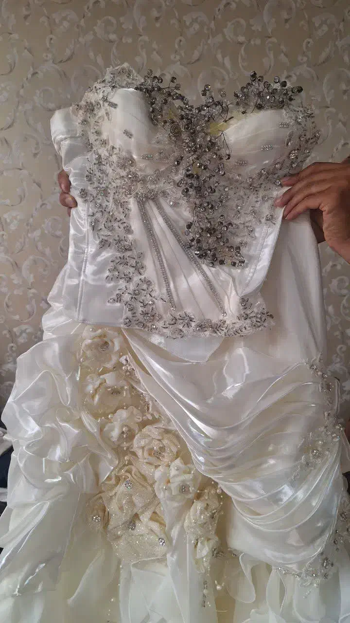 لباس عروس|لباس|سمنان, |دیوار