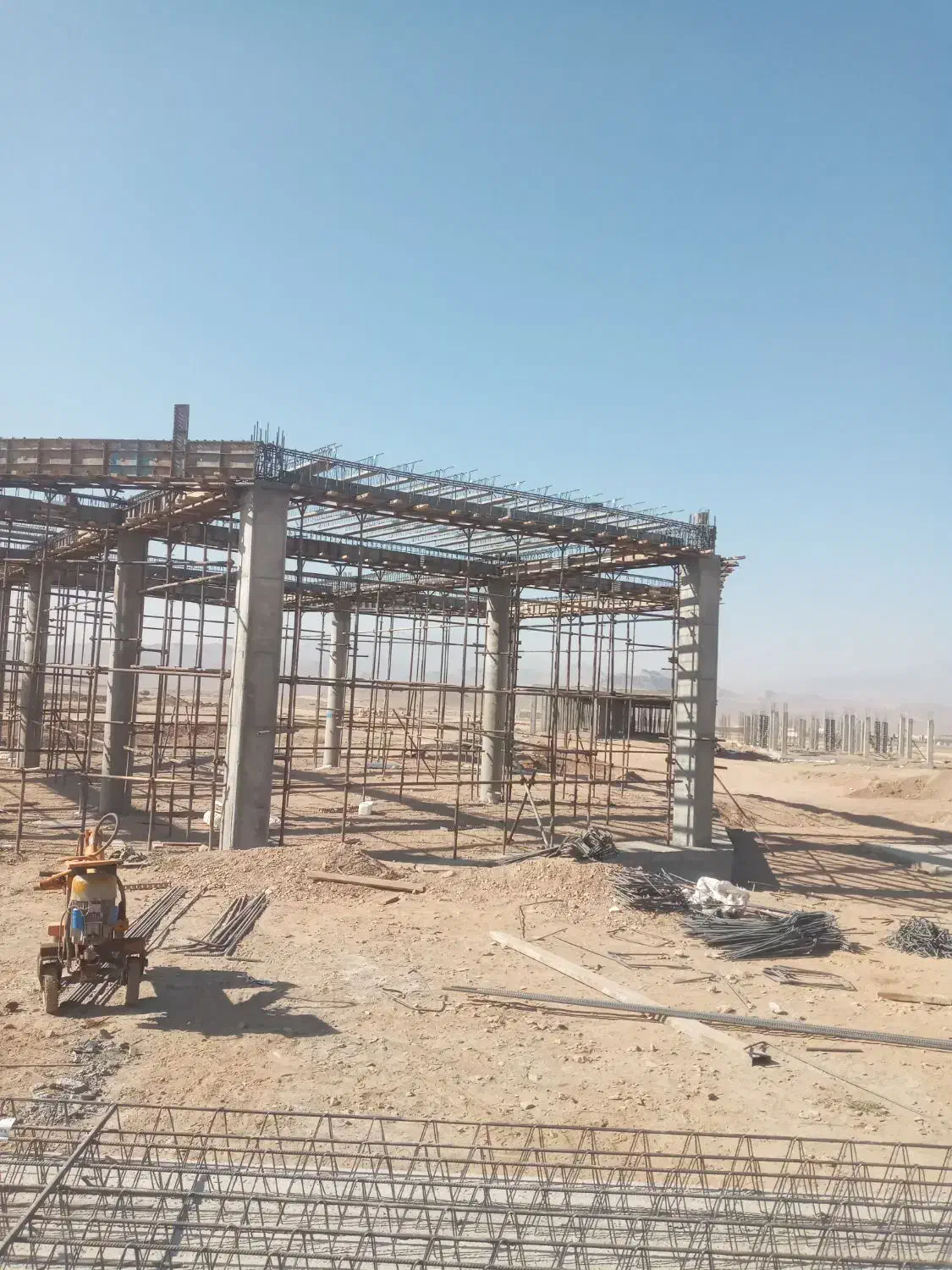 اجرای اسکلت بتنی|خدمات پیشه و مهارت|قم, باغ کرباسی|دیوار