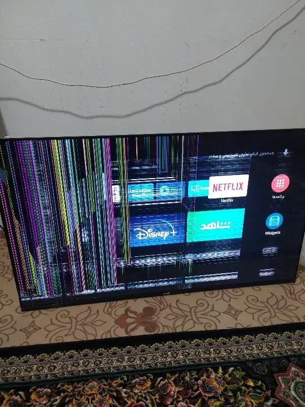 تلویزیون|تلویزیون و پروژکتور|زرندیه, |دیوار