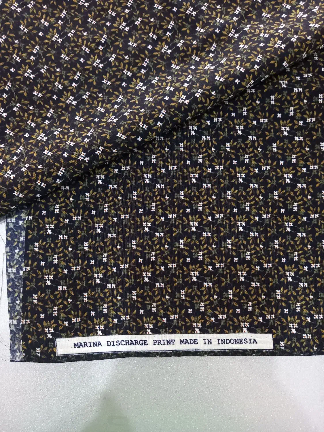 پارچه کدری خارجی|لباس|لنجان, |دیوار