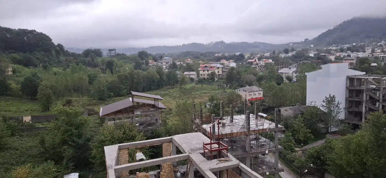 زندگی در لوکیشنی خاص با امکانات مدرن و تمام‌عیار|پیش‌فروش املاک|لاهیجان, کوی استادان|دیوار