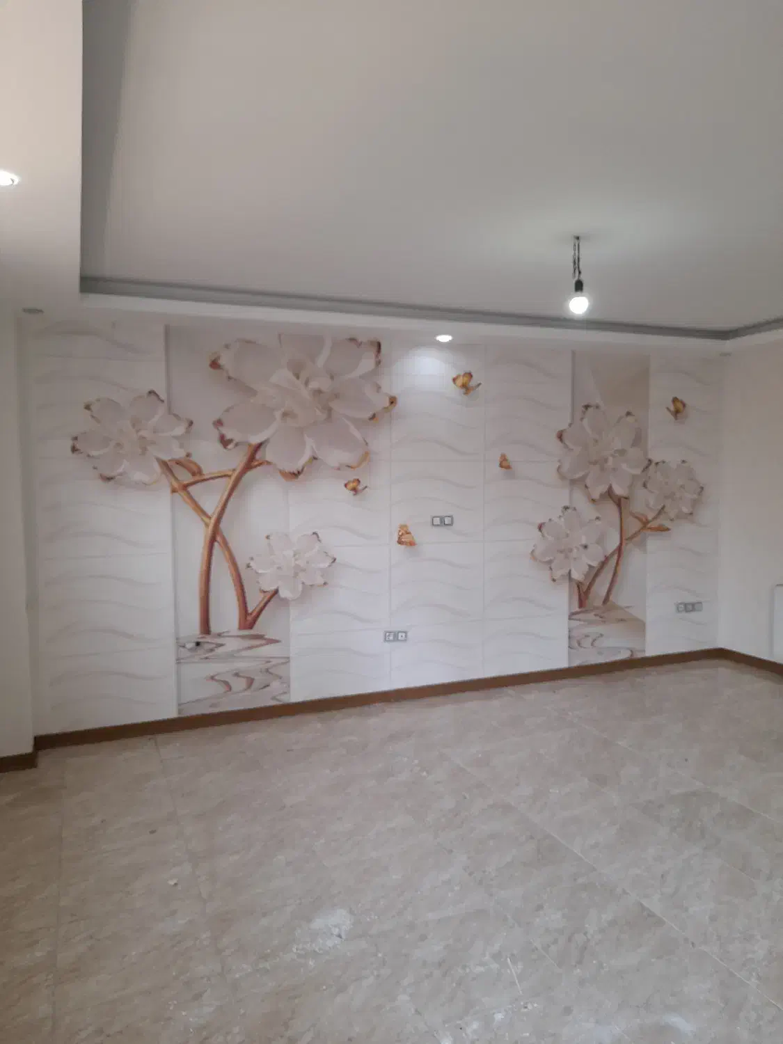 نصاب کاغذ دیواری ، نصب پوستر ، ابزار|خدمات پیشه و مهارت|شیراز, میانرود|دیوار