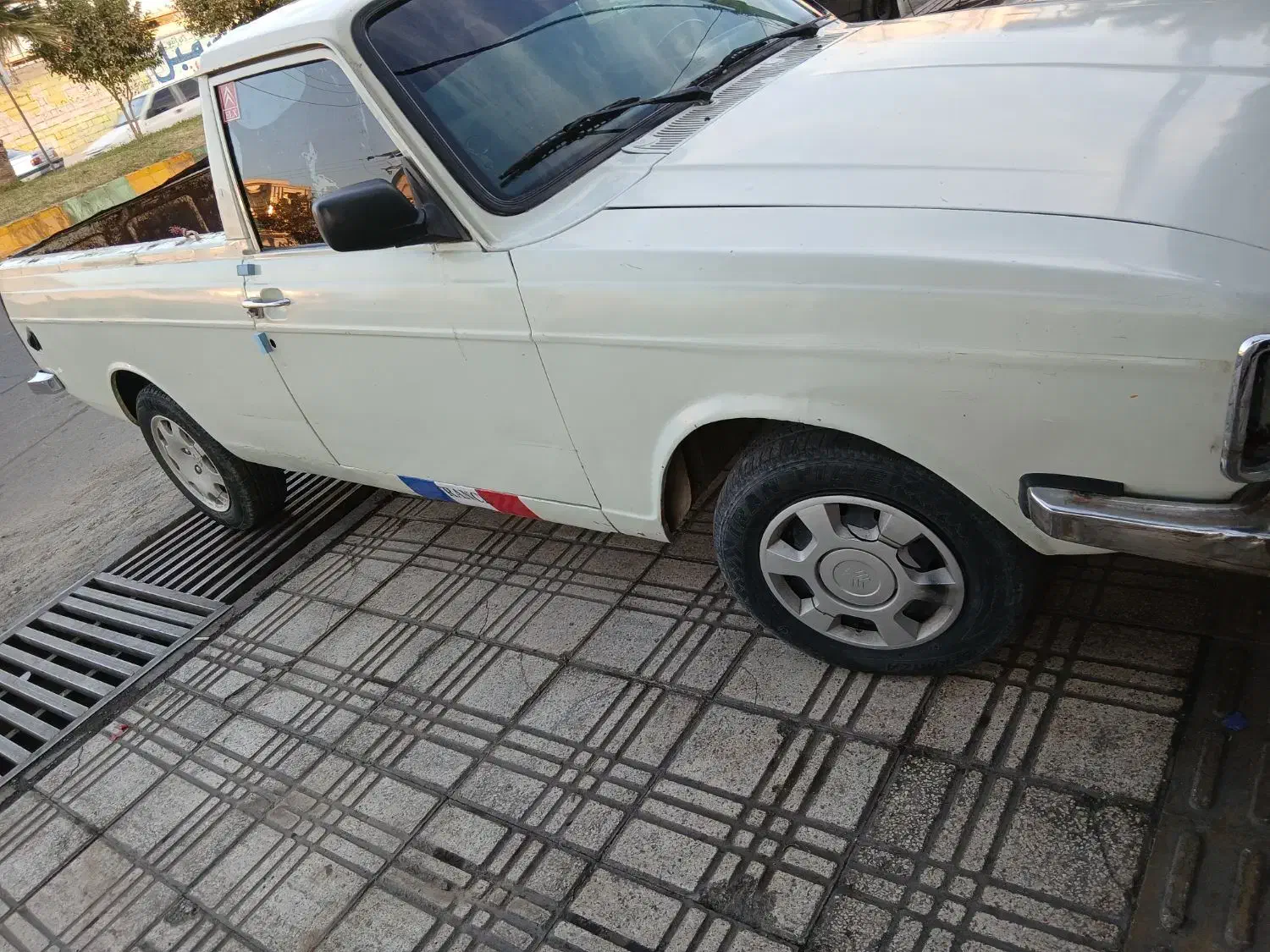 فروش فوری پیکان وانت مدل۸۳ انژیکتوری شاسی پلم|خودرو سواری و وانت|جیرفت, |دیوار