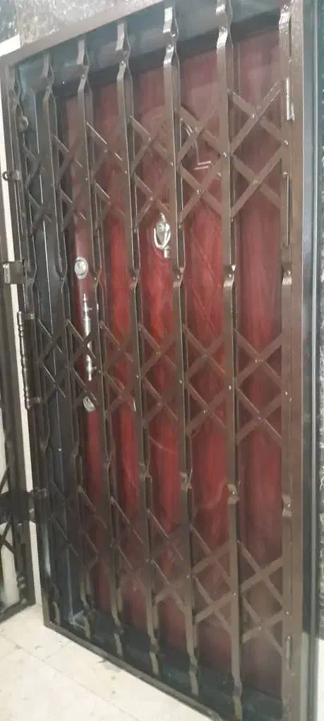 جوشکاری و درب و پنچره upvc|خدمات پیشه و مهارت|باقرشهر, |دیوار