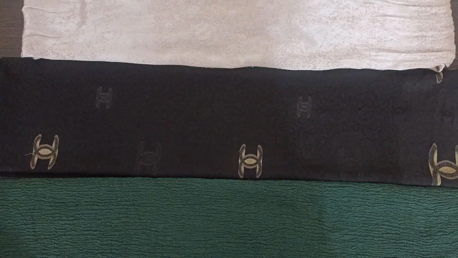 تعدادی لباس هر کسی لازم داشت با قیمت مناسب برداره|لباس|اهر, |دیوار