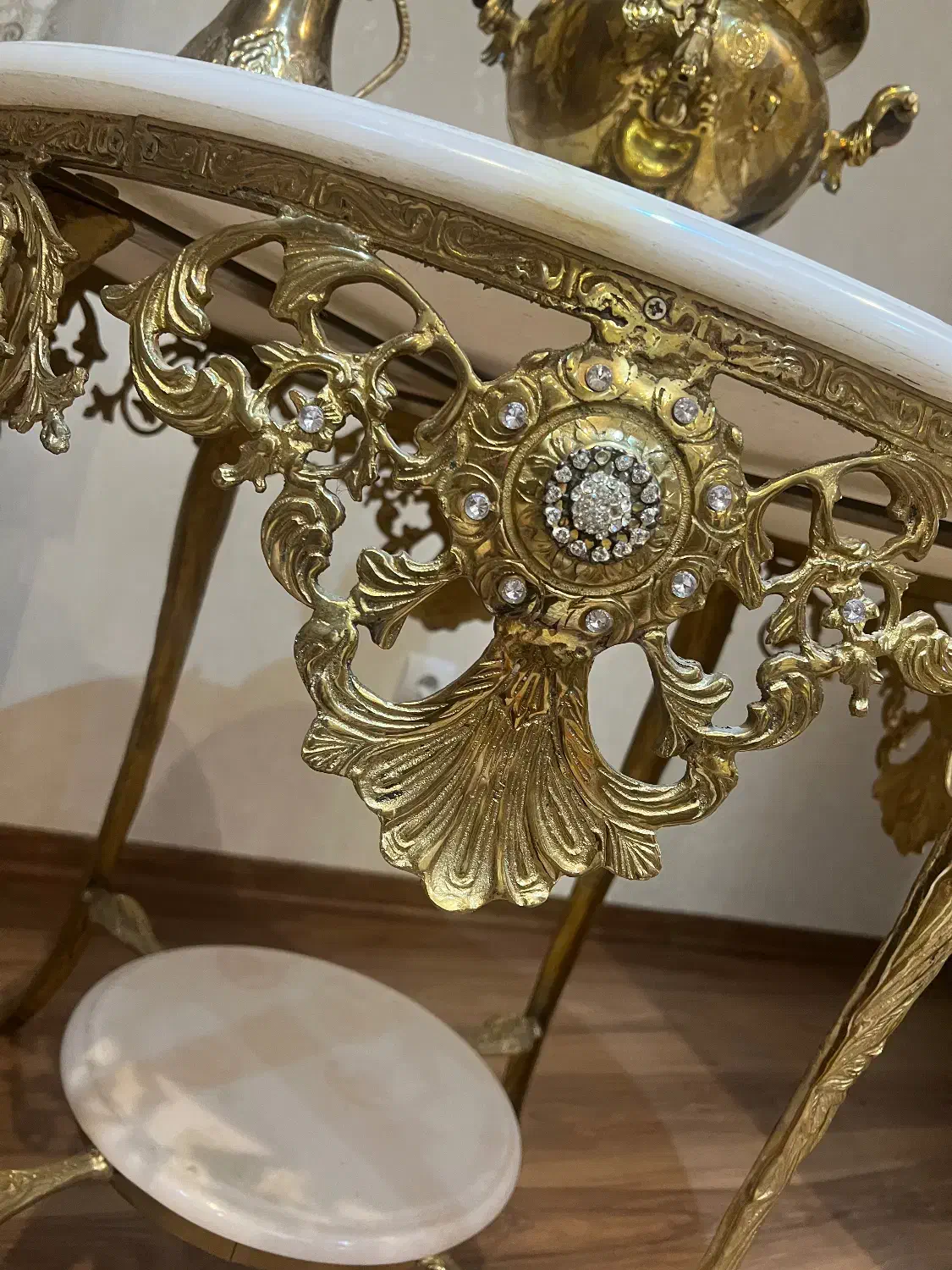 میز برنز|مبلمان خانگی و میز عسلی|تبریز, |دیوار