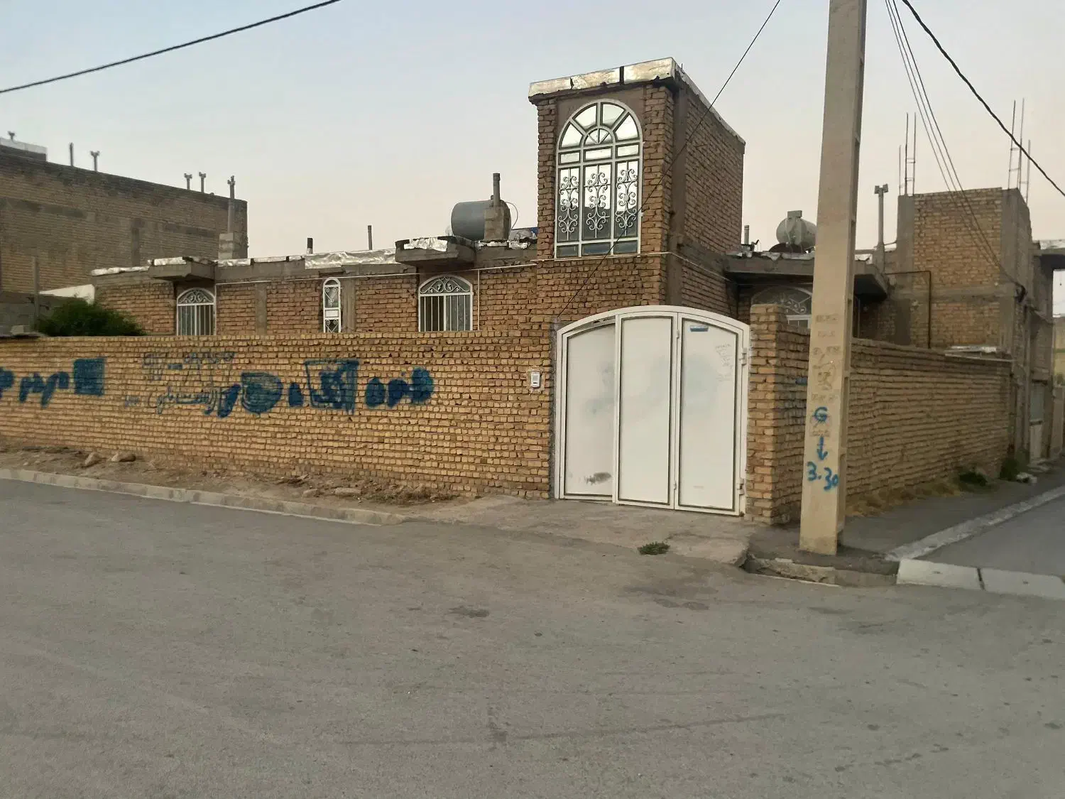 ملک تجاری شاپورجان|فروش زمین و ملک کلنگی|شیراز, شاپورجان|دیوار