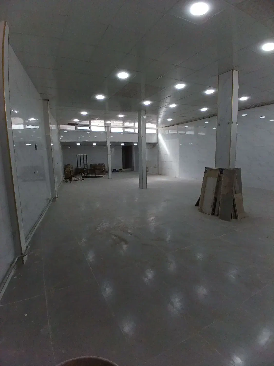 سالن بهداشتی در باسمنج|اجارهٔ دفتر صنعتی، کشاورزی، تجاری|باسمنج, |دیوار