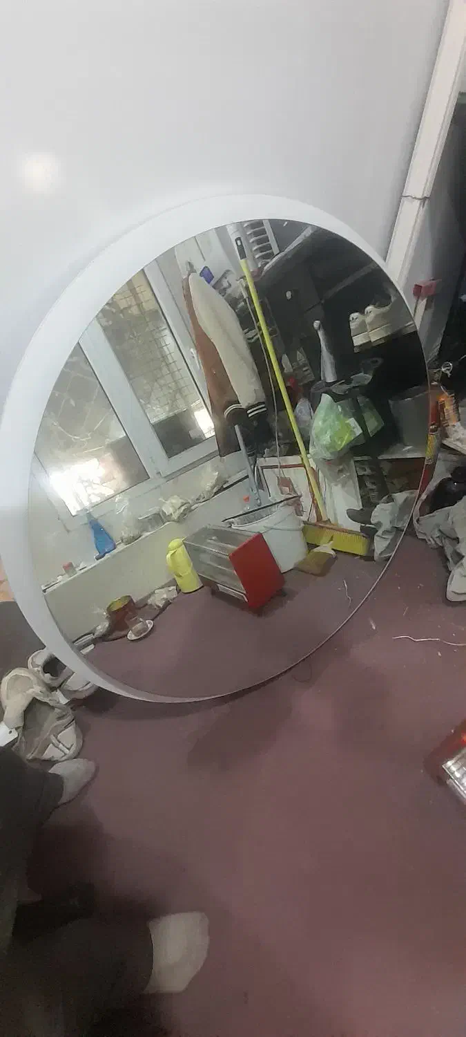 آینه|آینه|خرم‌آباد, |دیوار