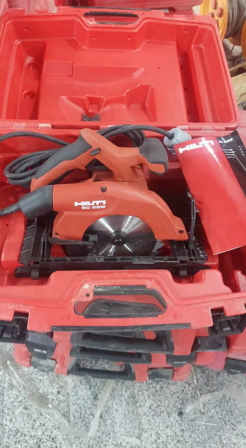 اره بشقابی هیلتی زاویه و درجه برش به همراه جعبه|ابزارآلات|شیراز, سرو|دیوار