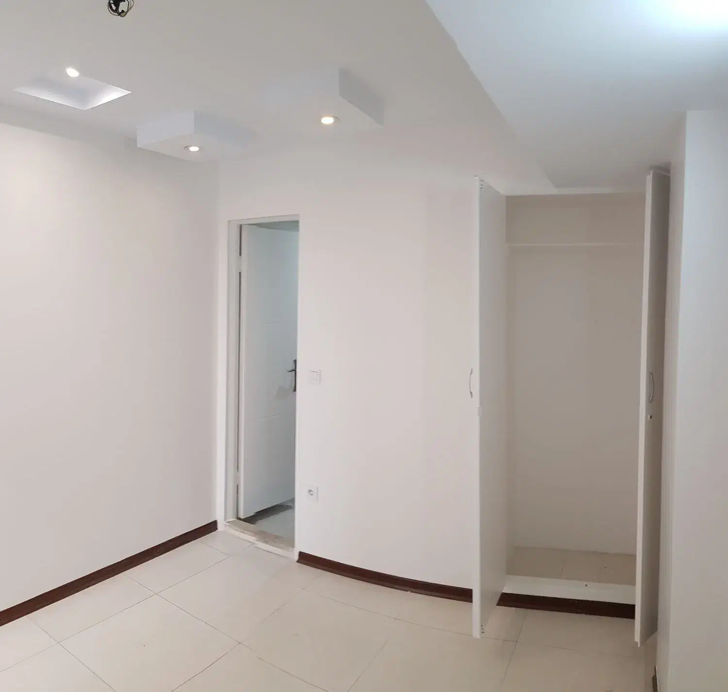 آپارتمان ۶۸ متری ۲خوابه حکیمیه فاز ۱ خوش نقشه