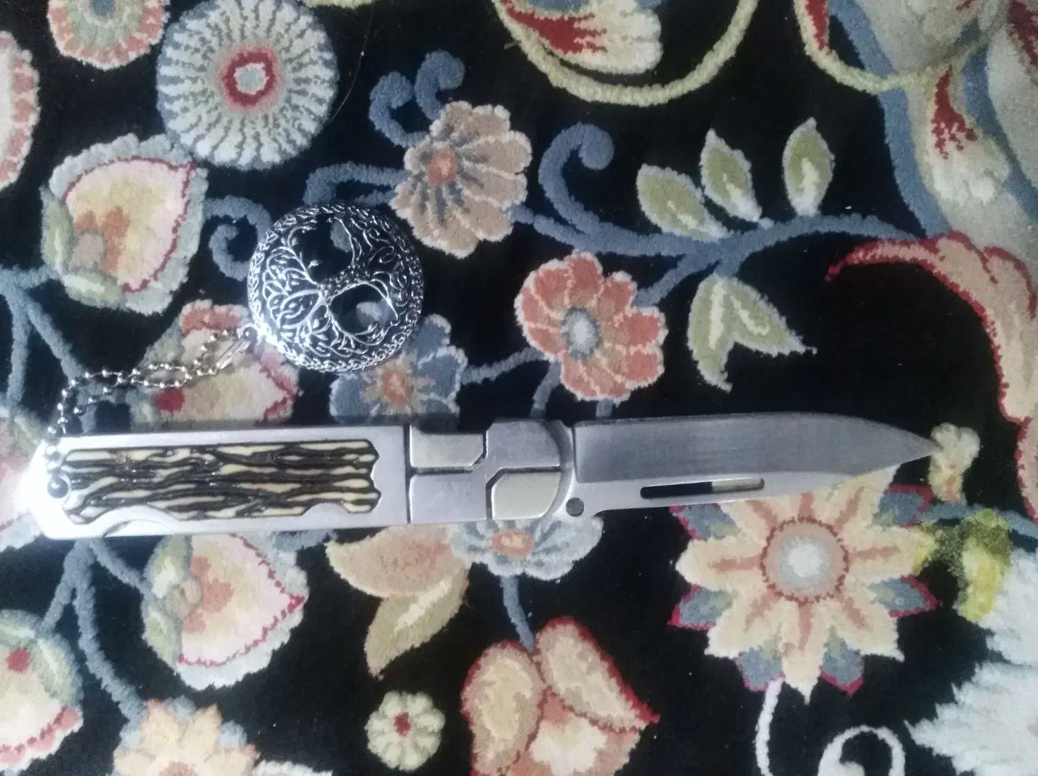 چاقو|جواهرات|ماهدشت, |دیوار