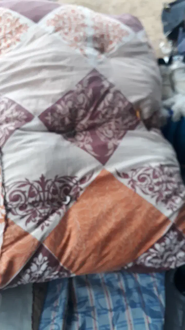 تشک نو یک عدد ولعاف|تشک تختخواب|قوچان, |دیوار