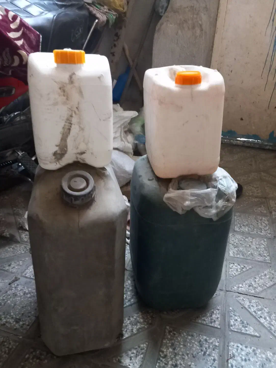 دبه۲۰لیتری|ظروف نگهدارنده، پلاستیکی، یکبارمصرف|مریوان, |دیوار