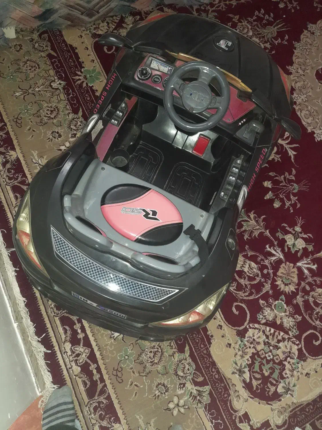 ماشین شارژی|اسباب‌بازی بچه|آبدانان, |دیوار