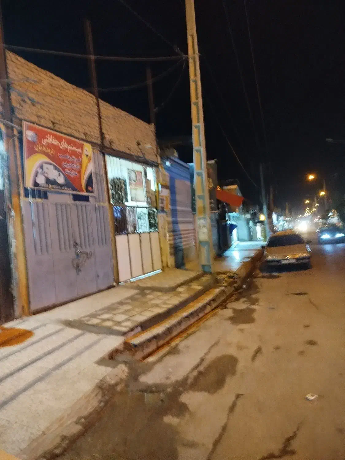 اجاره دو مغازه رو به رو بانک سپه|اجارهٔ مغازه و غرفه|زهک, |دیوار