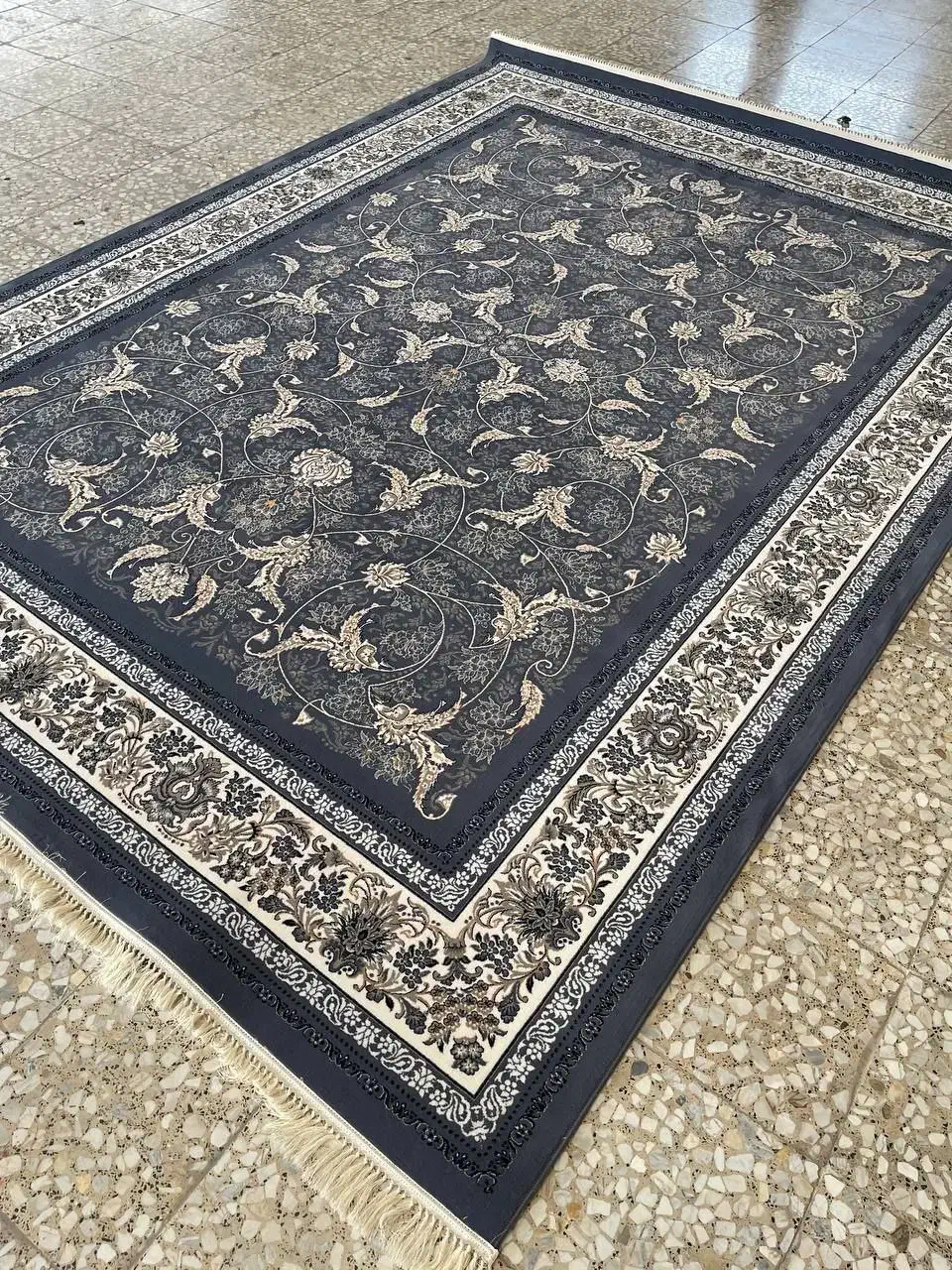 فرش ماشینی۷۰۰شانه|فرش|هرسین, |دیوار