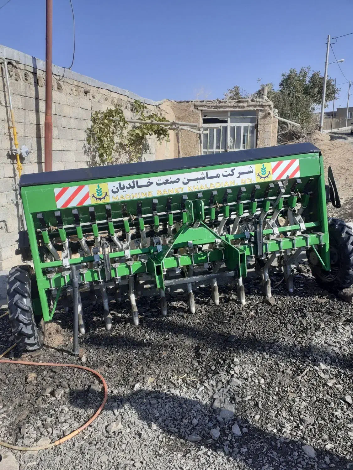 بذر کار گندم|ماشین‌آلات صنعتی|حسین آباد, |دیوار