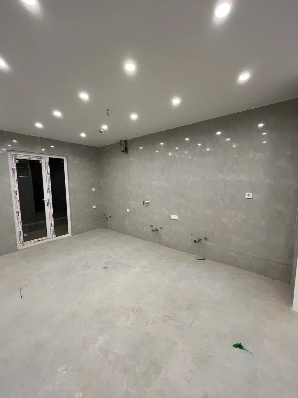 آپارتمان 130متری با۵۵۰وام ۳خواب نورآشپزخانه بامطبخ|فروش آپارتمان|قم, بنیاد|دیوار