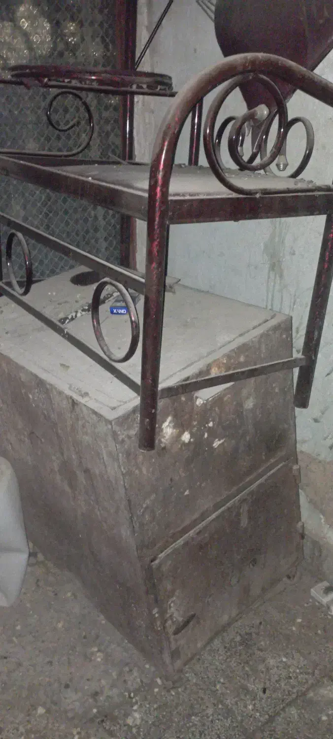 وسایل خانه و باغ و غیره..|فرش|بجنورد, |دیوار