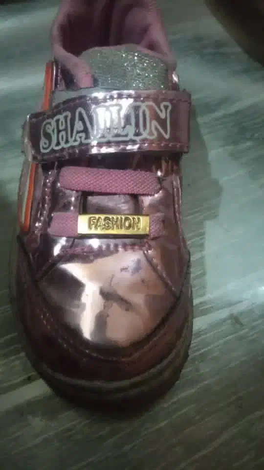 کفش و لباس دخترانه|کفش و لباس بچه|شیراز, فرگاز|دیوار