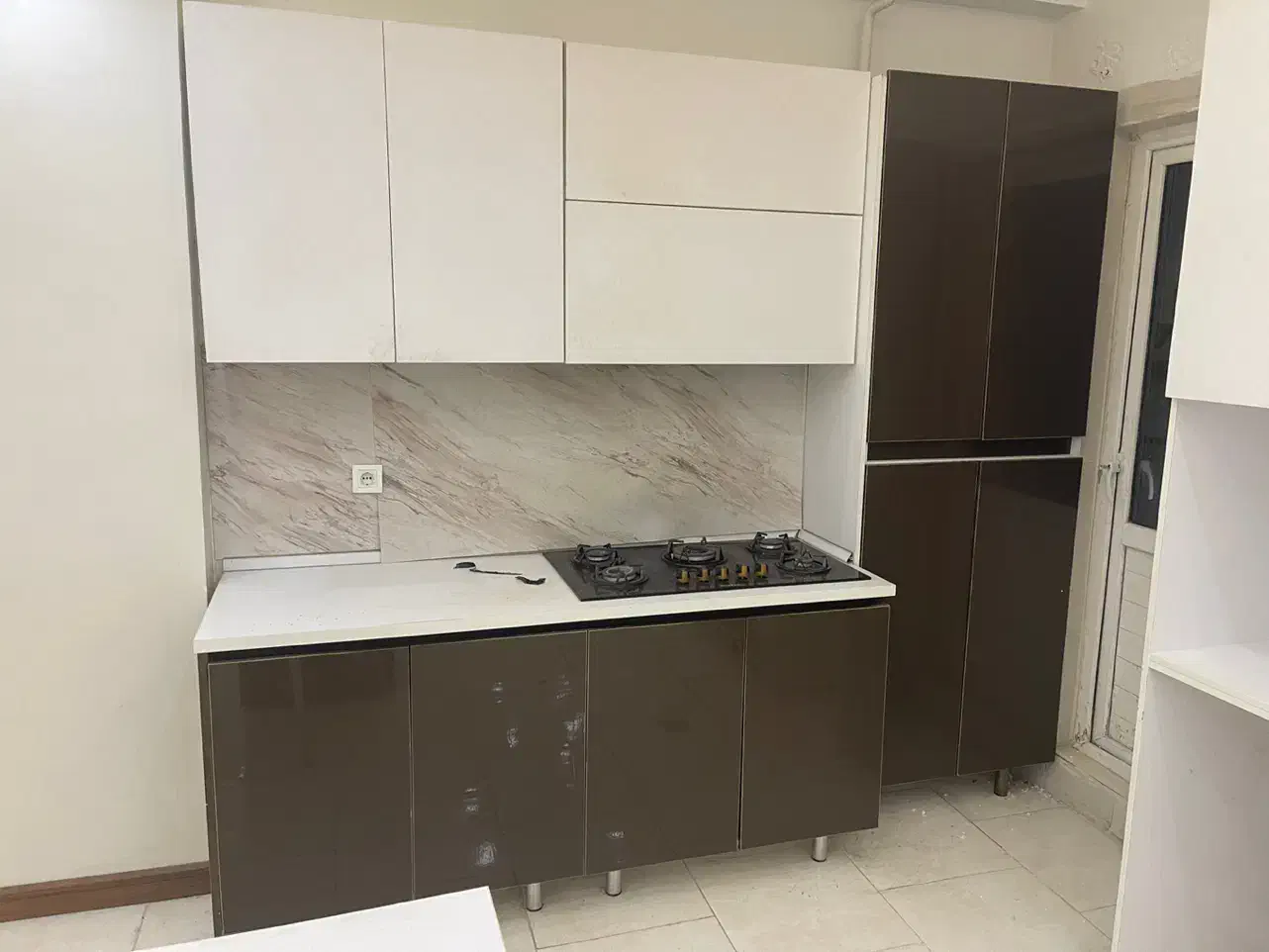 کابینت ام دی اف و هایگلاس با گاز و سینک شیر سینک|مصالح و تجهیزات ساختمان|پردیس, فاز ۸|دیوار