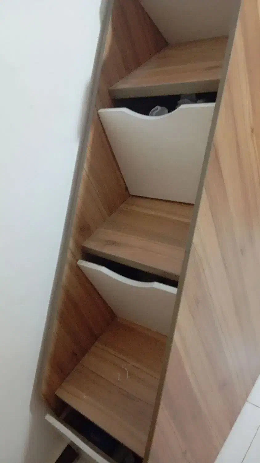 کشتی پله جادار|کتابخانه، شلف، قفسههای دیواری|اهواز, شهرک دانشگاه|دیوار