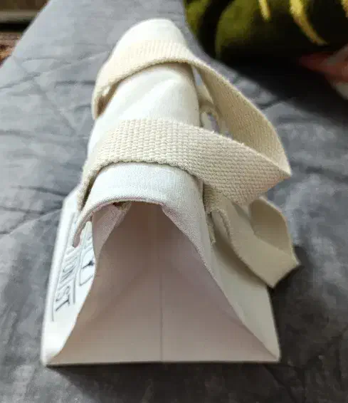 توت بگ / کیف|کیف، کفش، کمربند|صدرا-فارس, فاز ۱|دیوار