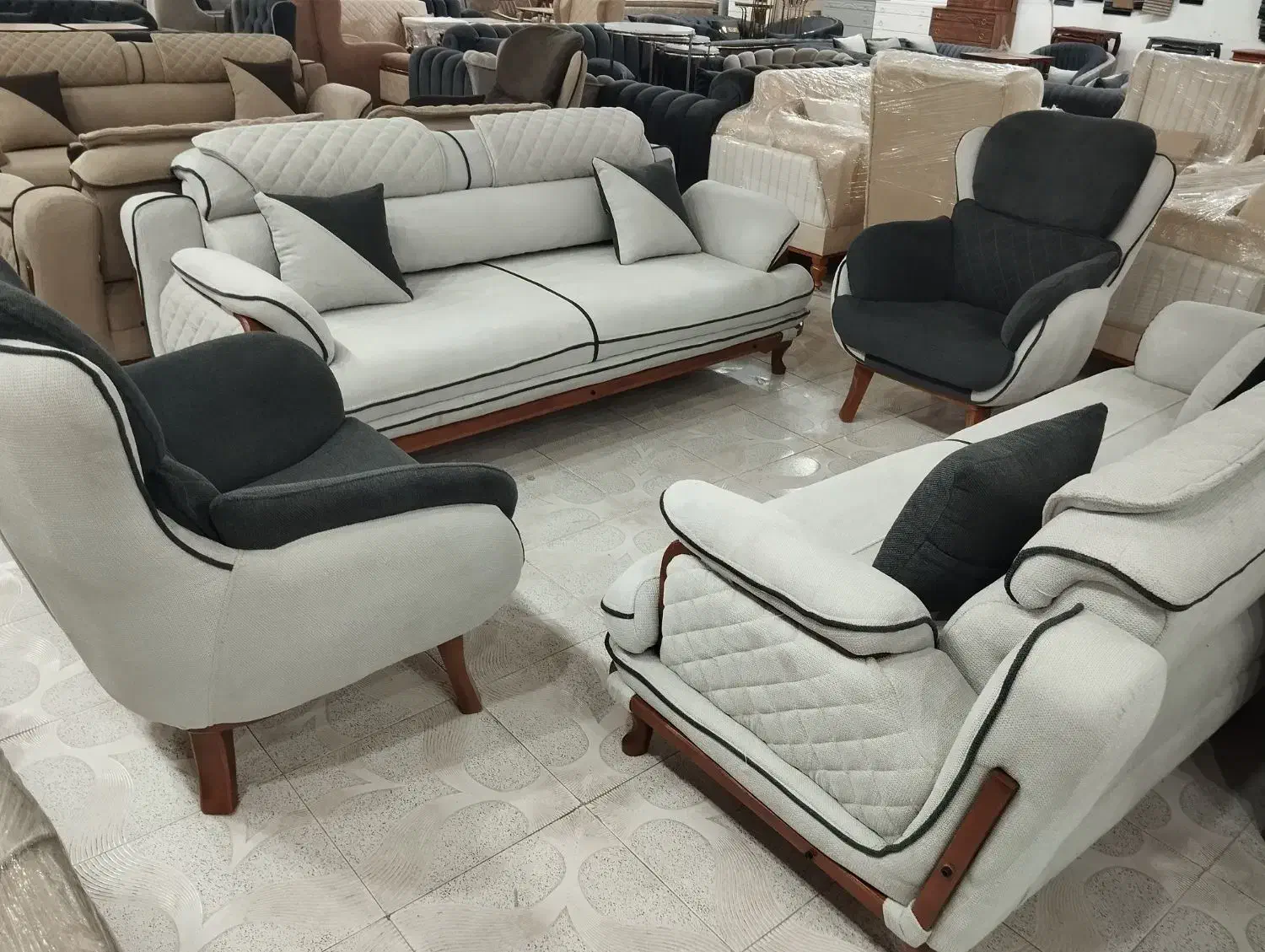 فابیکیو مبل چستر|مبلمان خانگی و میز عسلی|دزفول, |دیوار