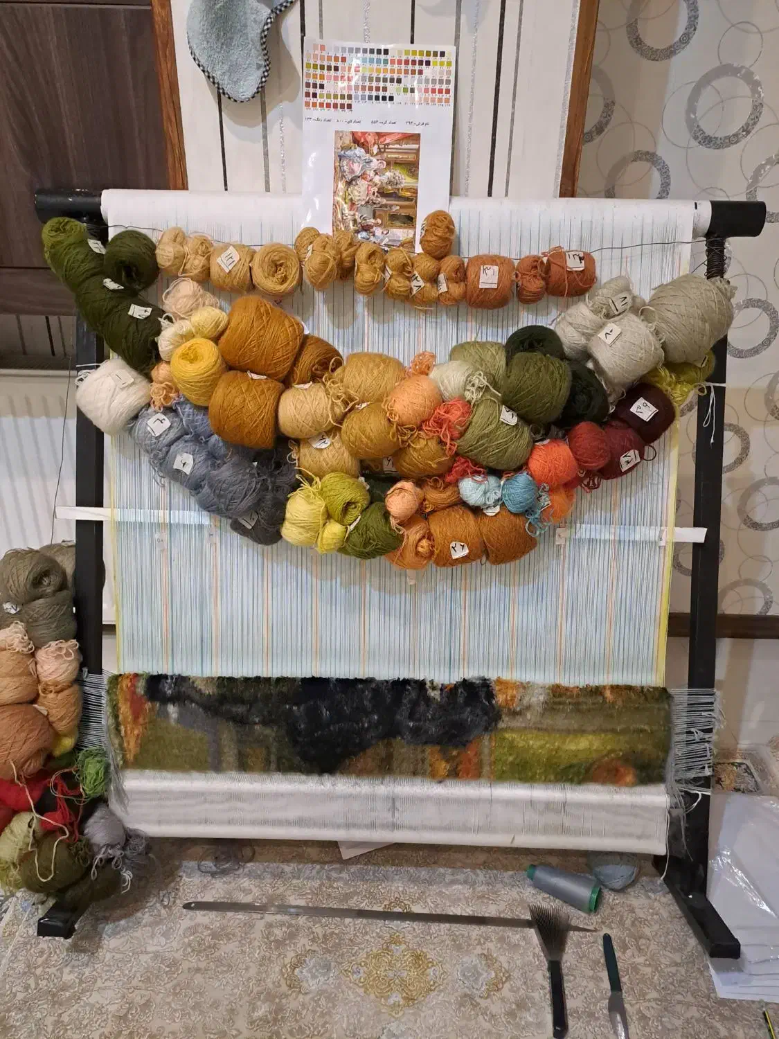 تابلوفرش نیمه بافت شاعر جوان|تابلو فرش|کرج, عظیمیه|دیوار