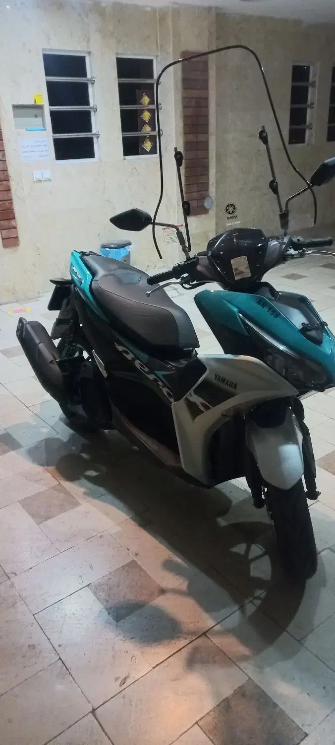 یاماها آیروکس|موتورسیکلت|تهران, نیروی هوایی (پیروزی)|دیوار