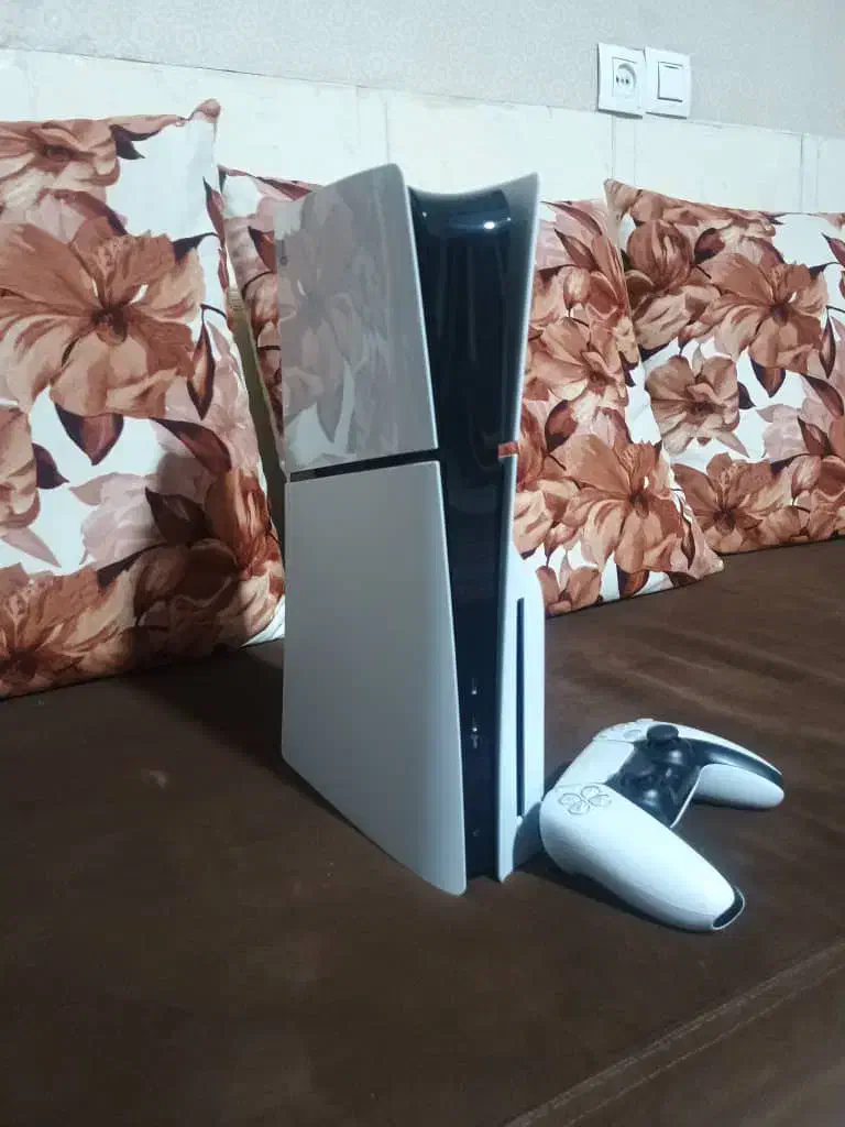 ps5 slim 1T|کنسول، بازی ویدئویی و آنلاین|کرمان, |دیوار
