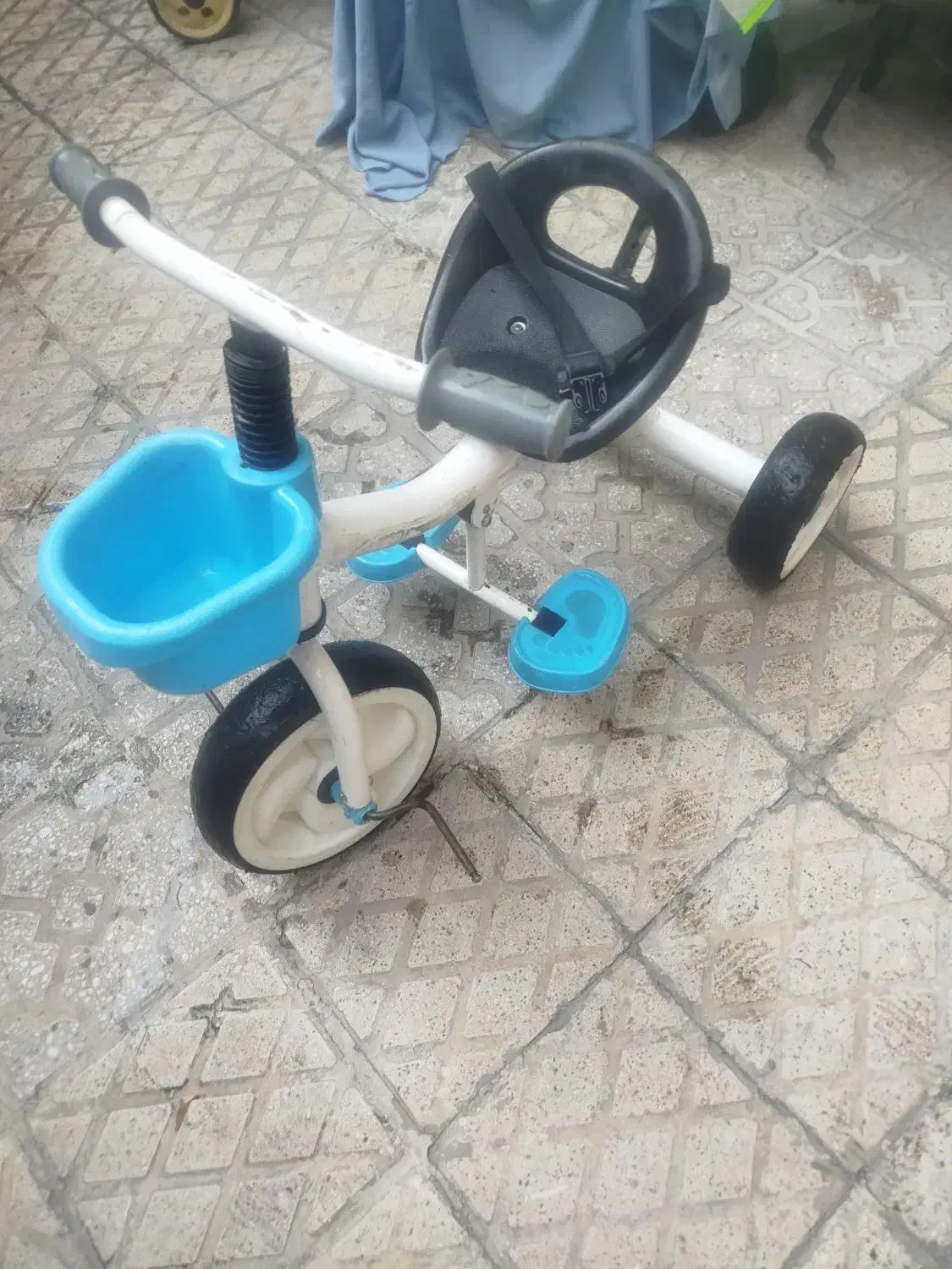 عکس اگهی|اسباب‌بازی بچه|تهران, خزانه|دیوار