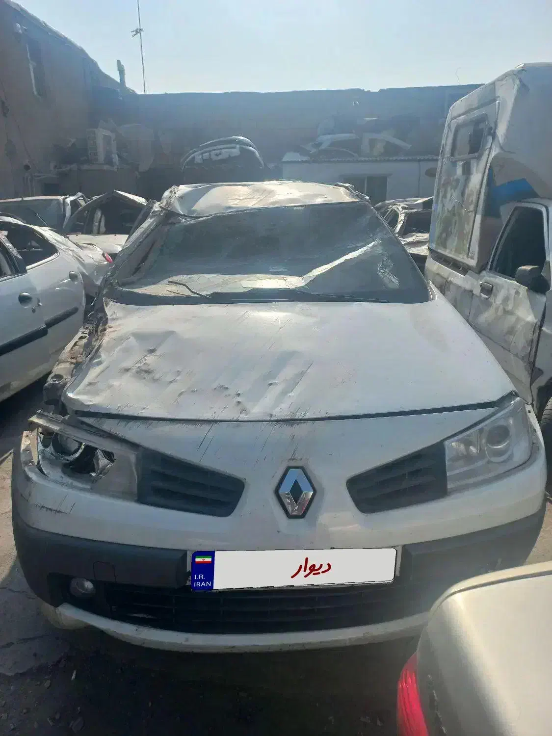 مگان ۲۰۰۰ اتومات مدل ۹۰|خودرو سواری و وانت|تهران, شادآباد|دیوار