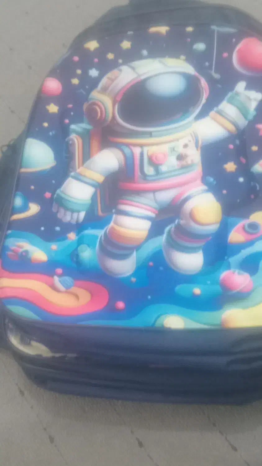 کیف بچگانه مدرسه ای|کفش و لباس بچه|دلیجان, |دیوار