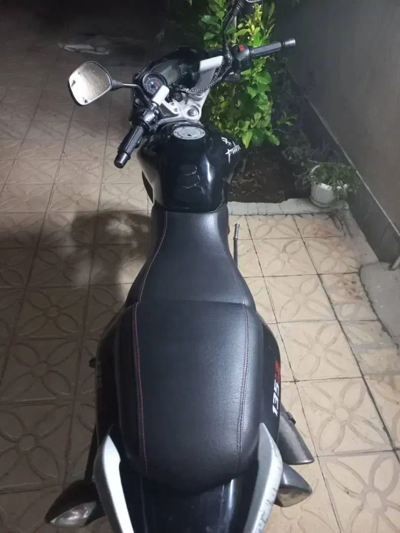 موتور پالس 135 ns|موتورسیکلت|شیراز, شهرک پرواز|دیوار