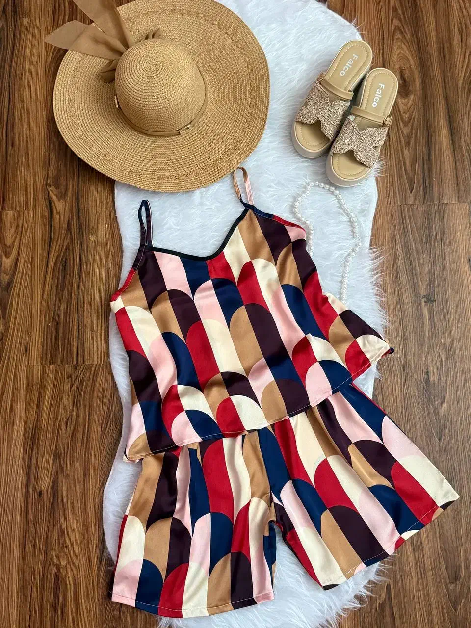 پوشاک راحتی|لباس|شوشتر, |دیوار