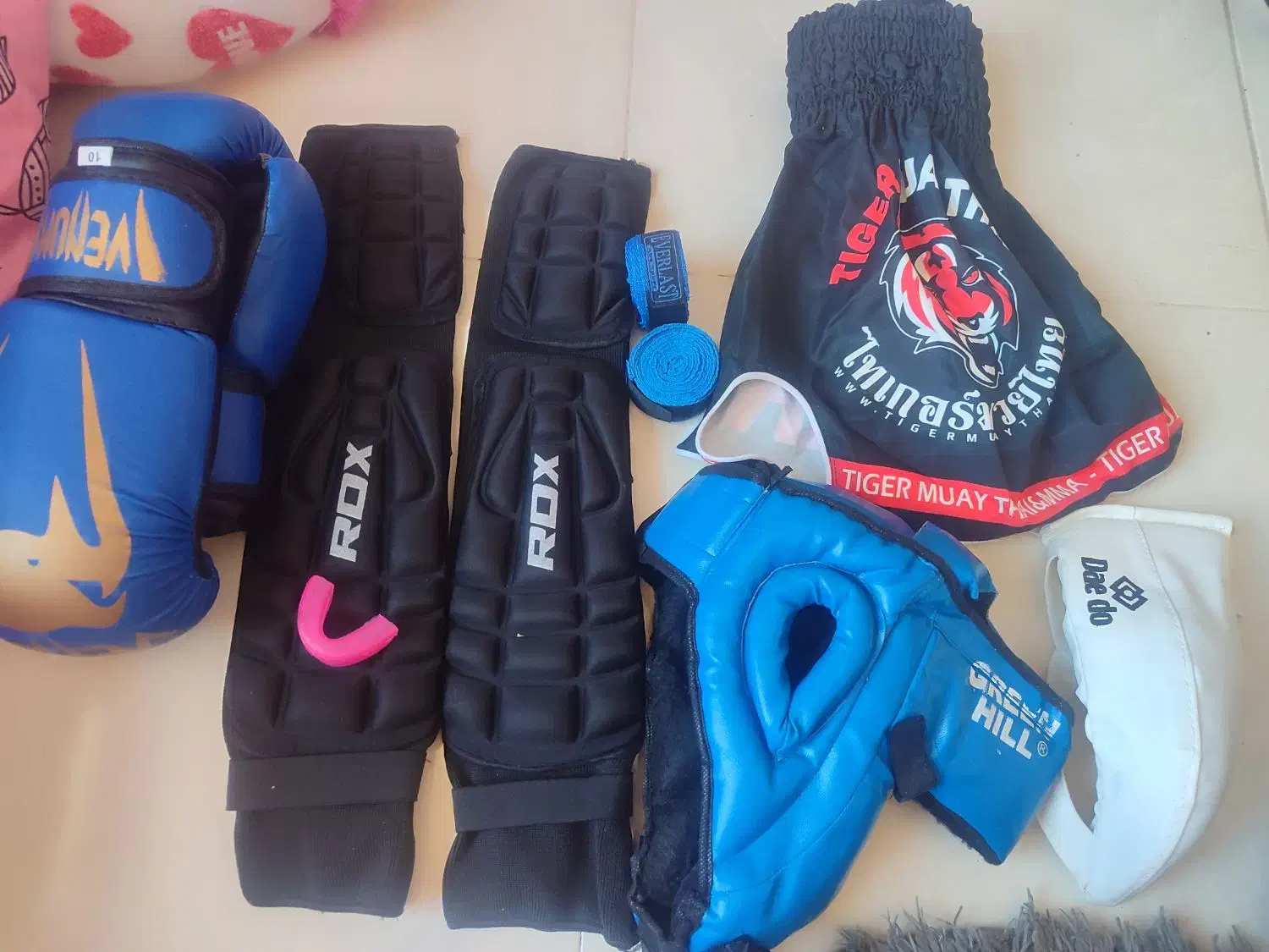 وسایلهای بوکس|تجهیزات ورزشی|اندیمشک, |دیوار