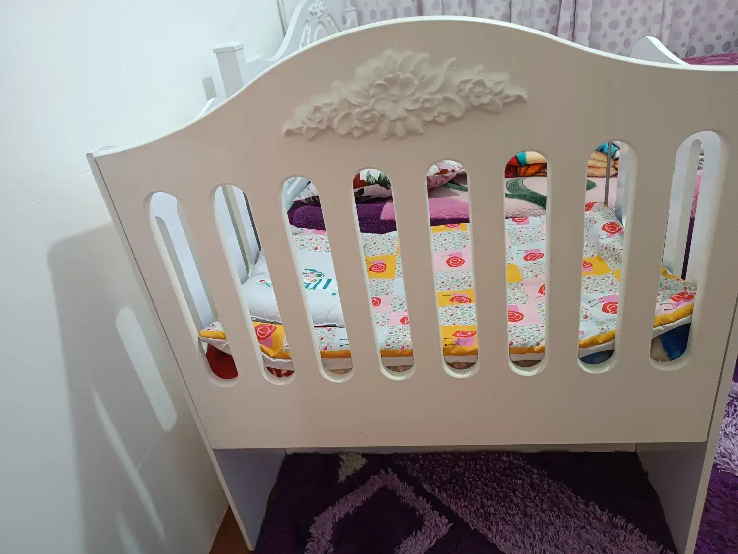 تخت کنار مادر|تخت و صندلی بچه|رشت, جانبازان|دیوار