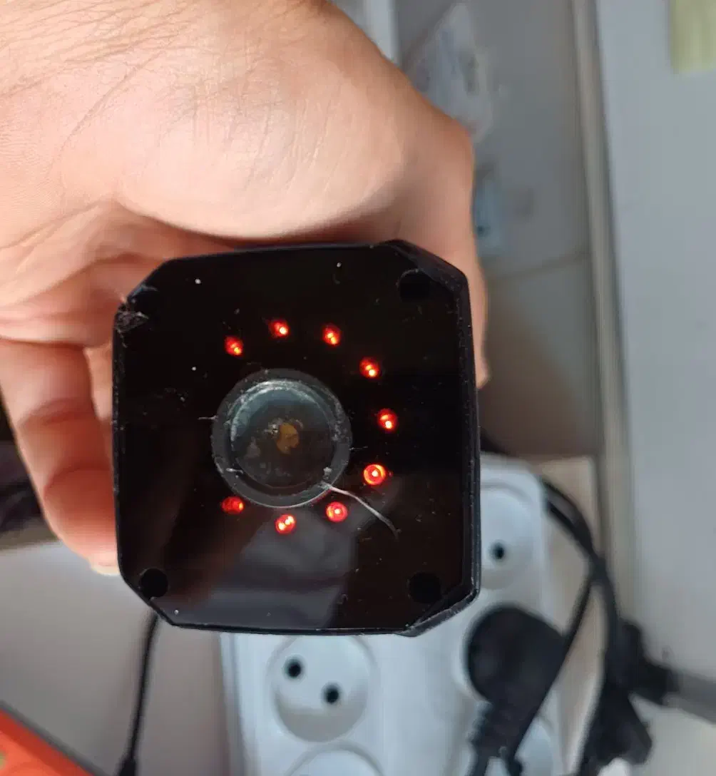 ماکت دوربین مداربسته چراغ دار|دوربین مداربسته|رشت, یخسازی|دیوار