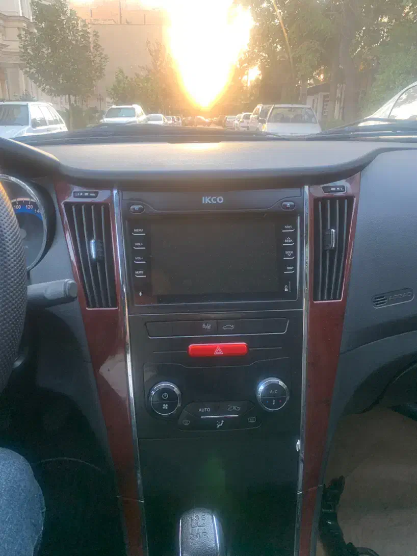 دنا معمولی|خودرو سواری و وانت|تهران, آسمان|دیوار