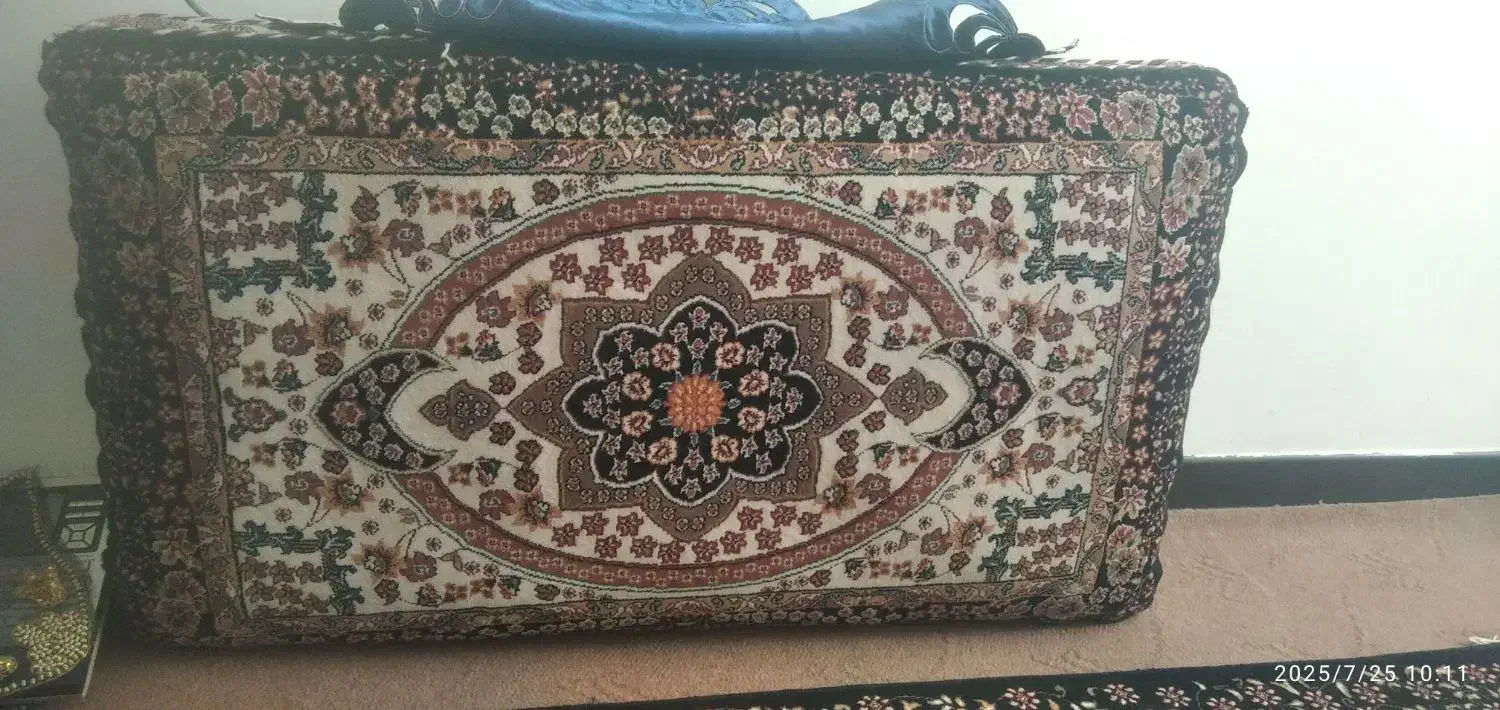 ۴عدد قالیچه پشتی|پشتی|سنندج, |دیوار