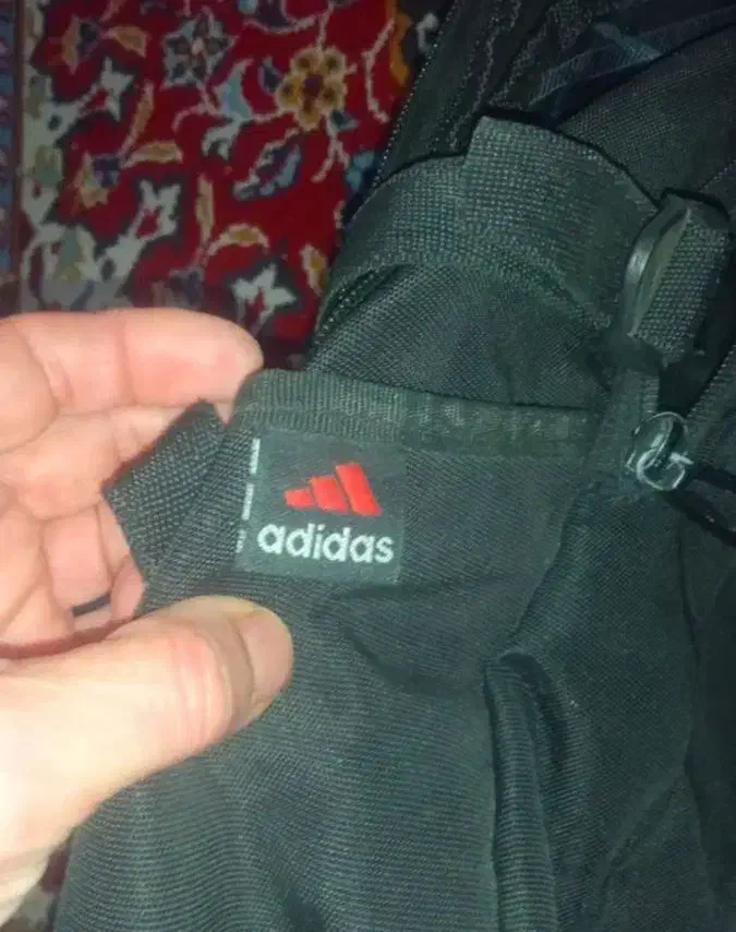 یک عدد کوله پشتی آدیداس ۲۰۰|کیف، کفش، کمربند|شاهین‌شهر, شهرک هشت بهشت|دیوار