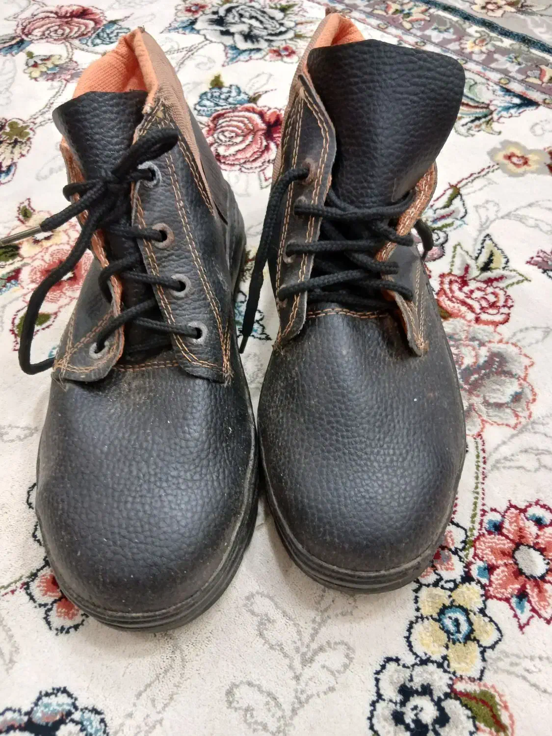 کفش ایمنی|کیف، کفش، کمربند|بیرجند, |دیوار