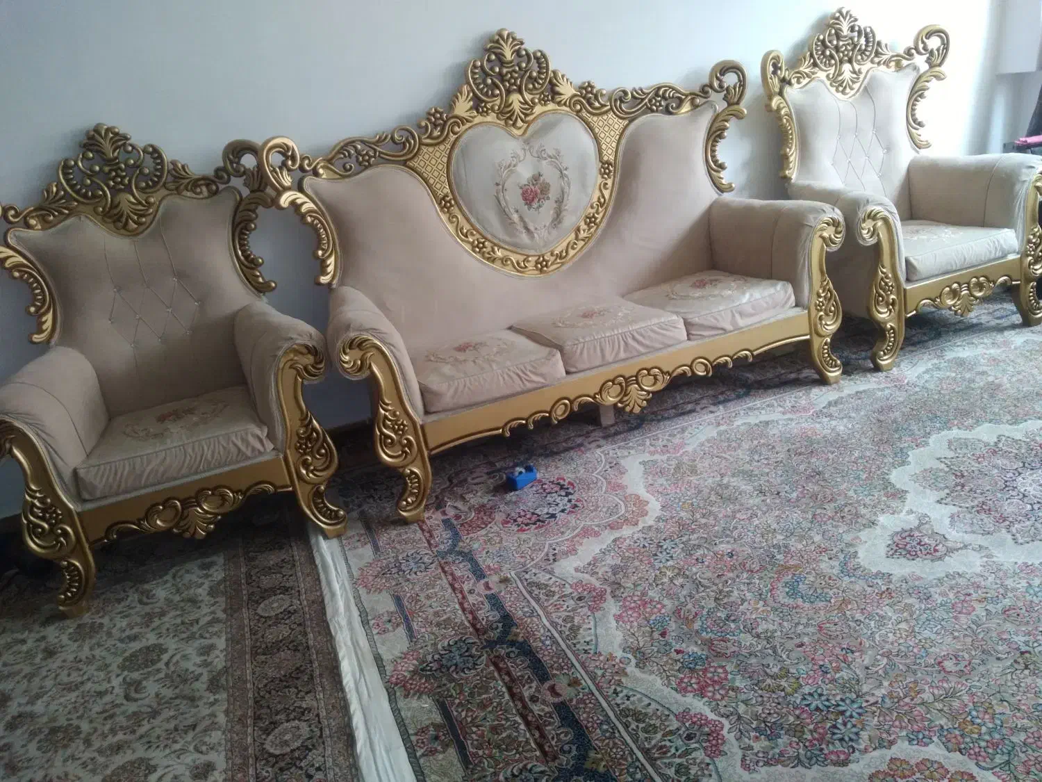 مبل۷نفره|مبلمان خانگی و میز عسلی|نیشابور, گمنام غربی|دیوار