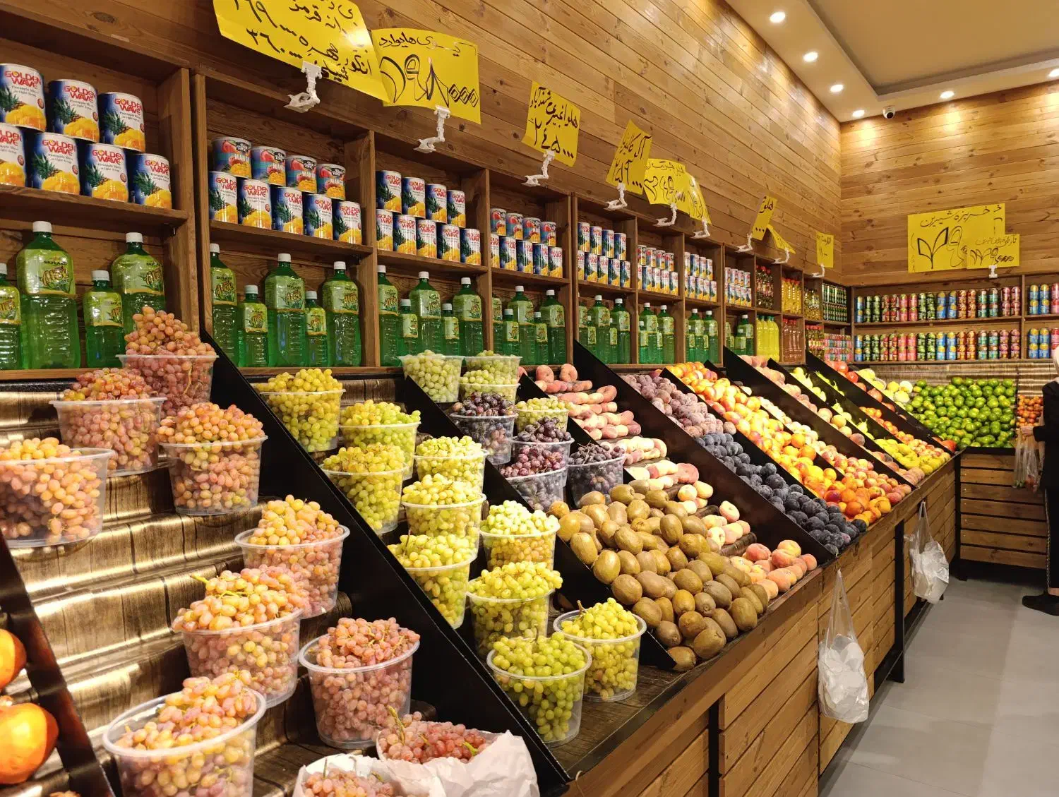 اجاره میوه فروشی یاشراکت|اجارهٔ مغازه و غرفه|تهران, اختیاریه|دیوار