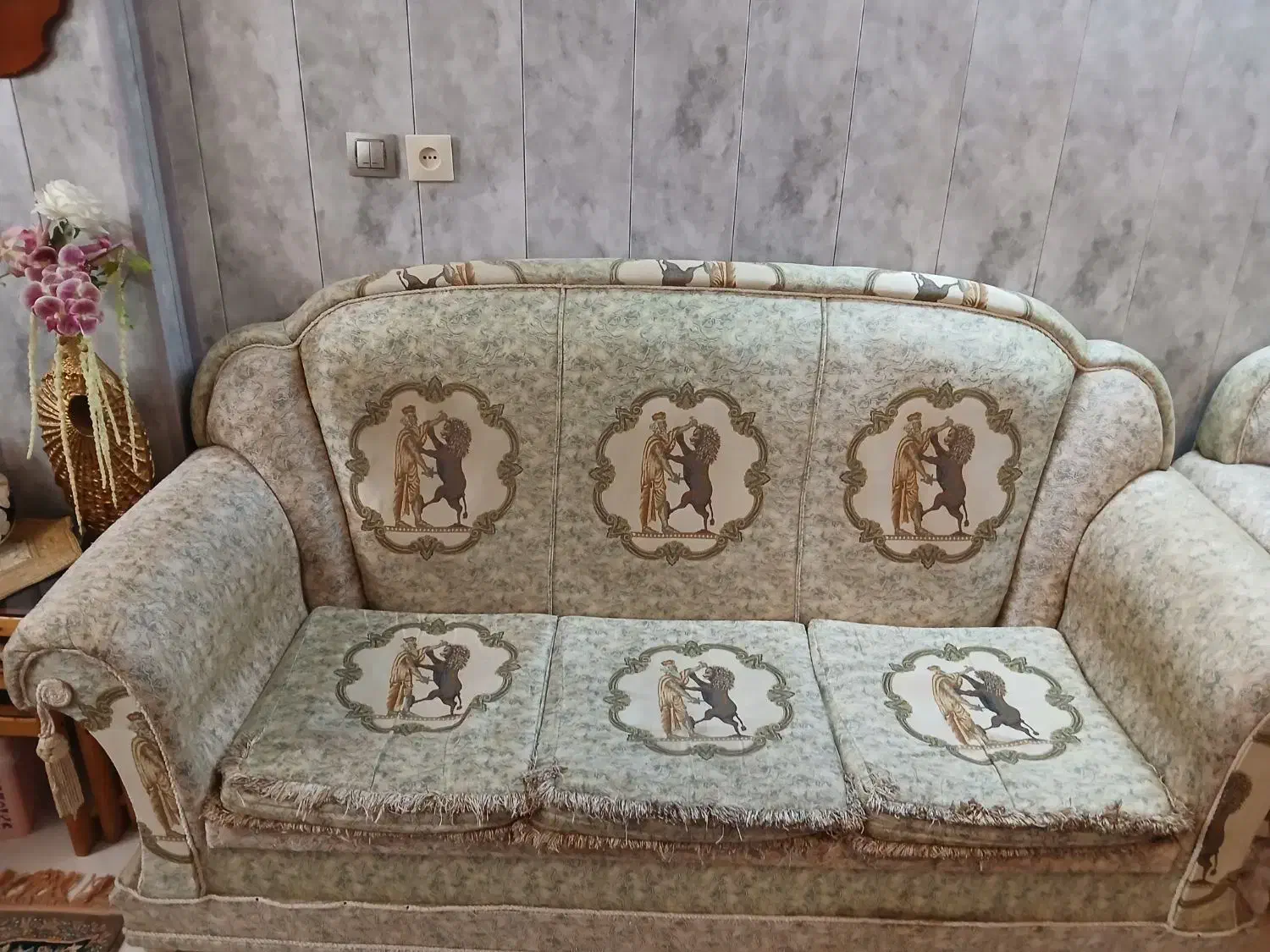 فروش مبل هفت نفره دو دست|مبلمان خانگی و میز عسلی|قائم‌شهر, |دیوار